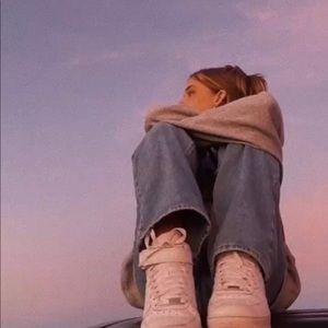 Meet your Posher, Allivia